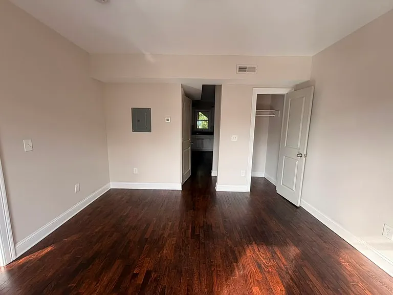 199-207 Howe Ave #203B — Photo 3