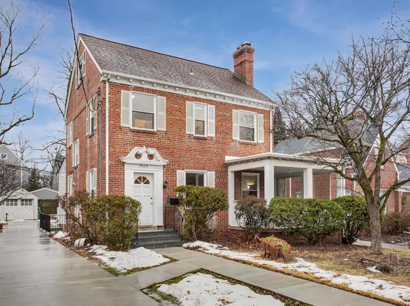 4604 Nottingham Dr, Chevy Chase, MD 20815