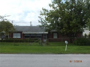 200 SW 2nd St, Mulberry, FL 33860