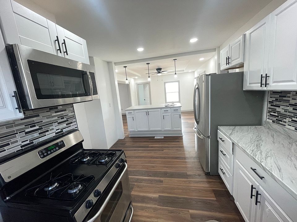 1st image of 329 Amsterdam Ave