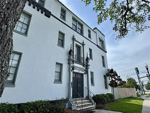 614 Metairie Rd Photo 1