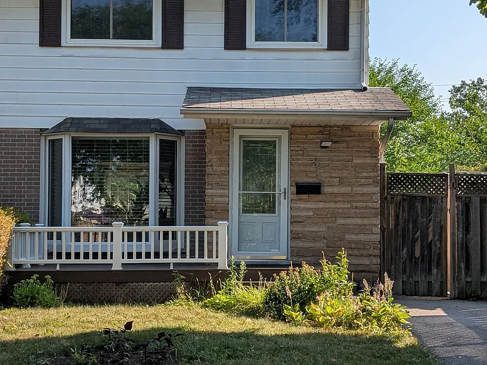 5 Onslow Ct #2