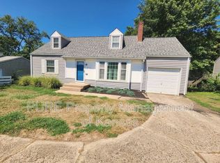 4016 W 75th St, Prairie Village, KS 66208