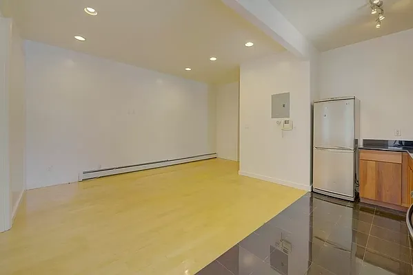 Rented by REAL New York | media 7