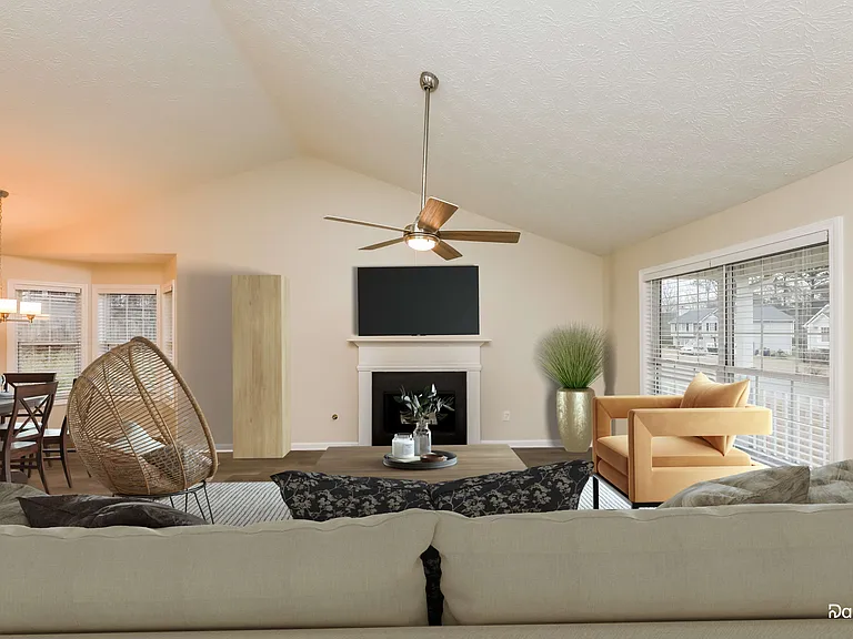 187 Iris Gln — Photo 2
