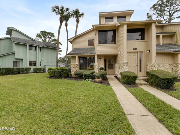 110 Blue Heron Dr APT A, Daytona Beach, FL 32119