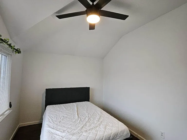 783 Rossville Ave #2 — Photo 27