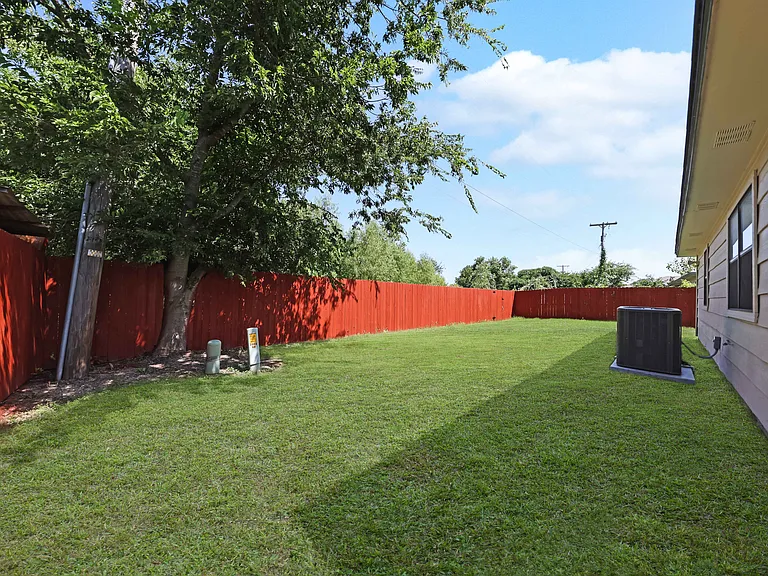 2904 Boyd Ave — Photo 23