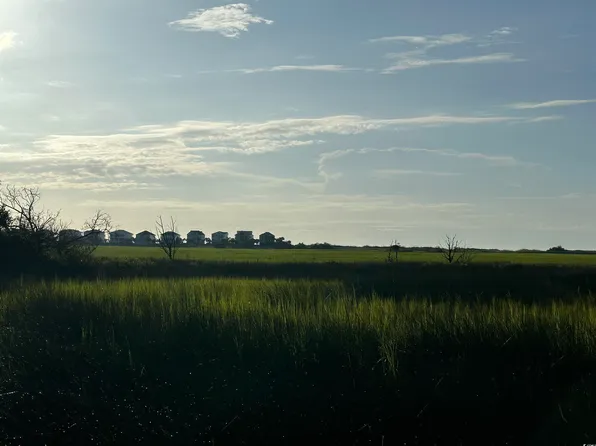 180 Brown Pelican Loop, Pawleys Island, SC 29585