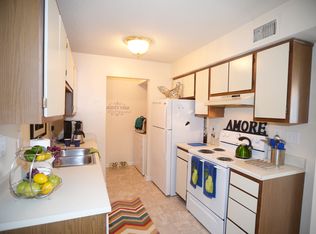 200 Silverbrook Ln APT 204, Virginia Beach, VA 23462