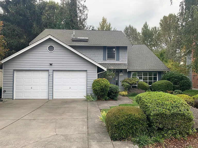 10620 NE 125th Pl — Photo 1