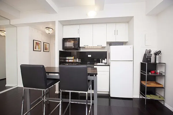 Rented by Global Realty Opportunities | media 9