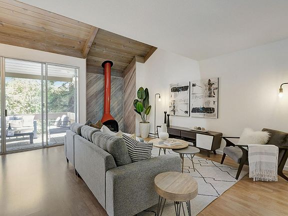 5th image of 505 Cypress Point Dr Unit 286