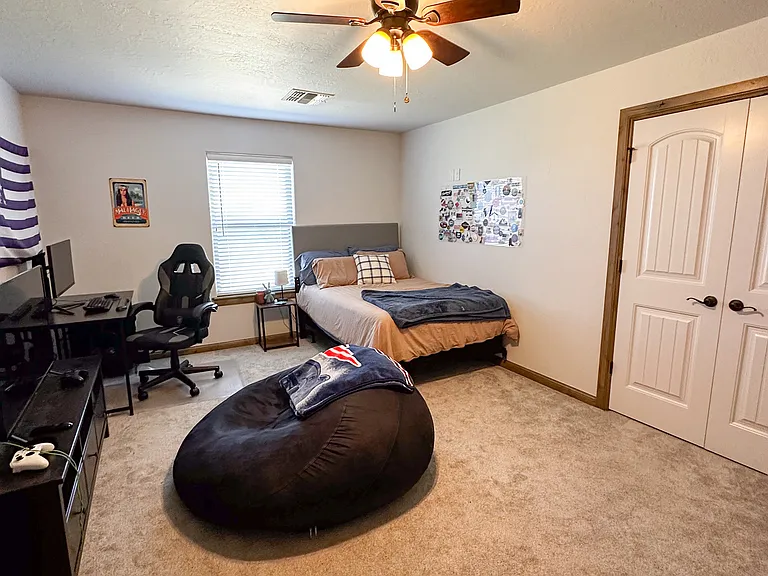 1035 Greenview Dr — Photo 25