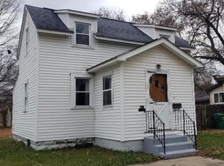 611 S Constantine St, Three Rivers, MI 49093