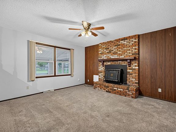 2nd image of 130 Andrews Dr