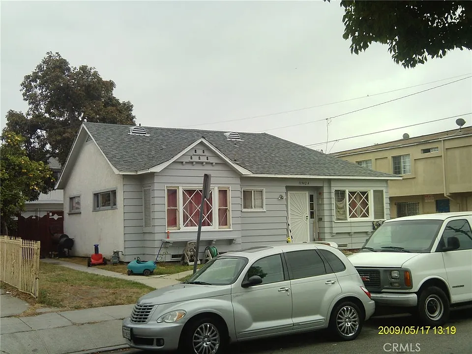 11962 Cedar Ave