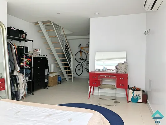Rented by EXR | media 4