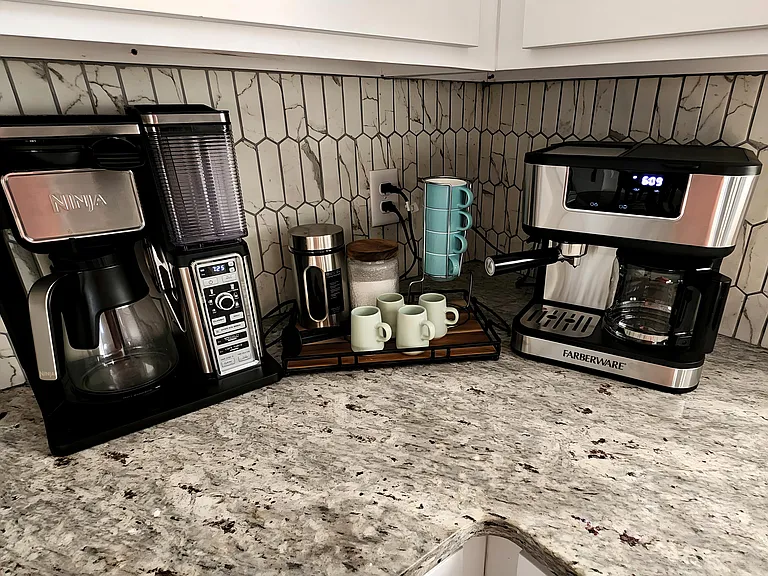 212 Corto Pl — Photo 38