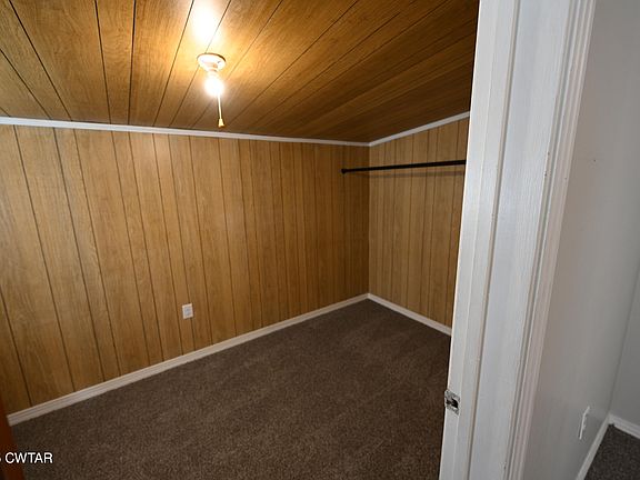 5th image of 813 Harrell Ave