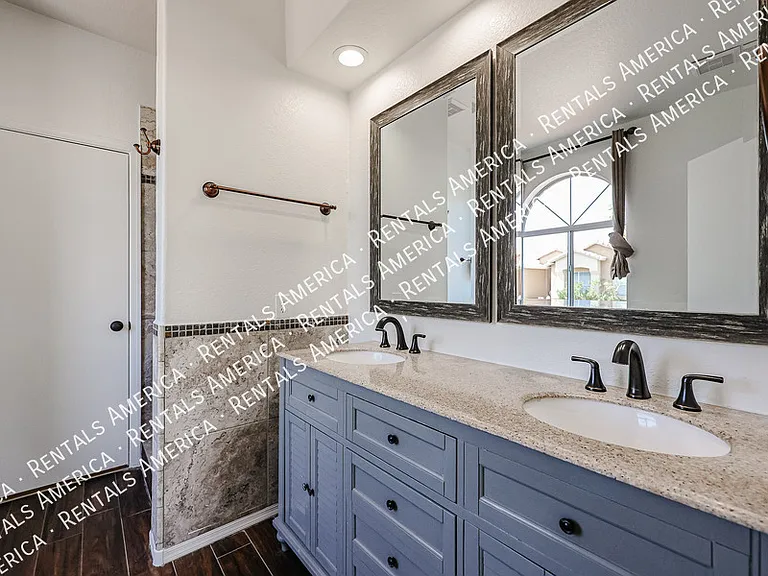 764 E Sheffield Ave — Photo 25