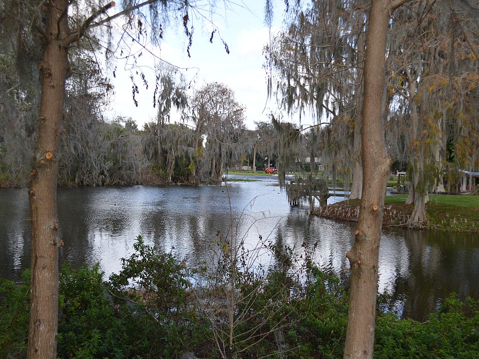 1st image of 1522 Park Dr