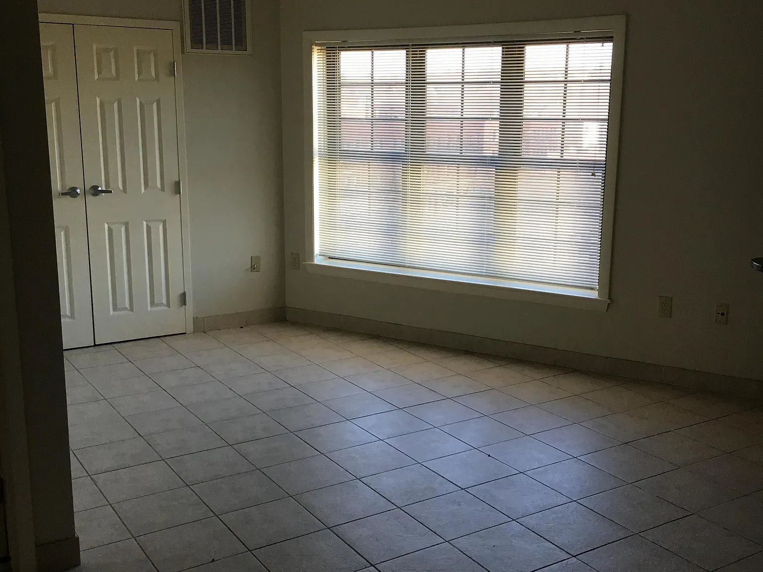 10 Florence Street — Photo 1