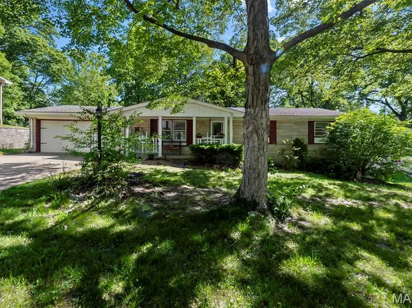 1960 Briarwood Dr, Cape Girardeau, MO 63701