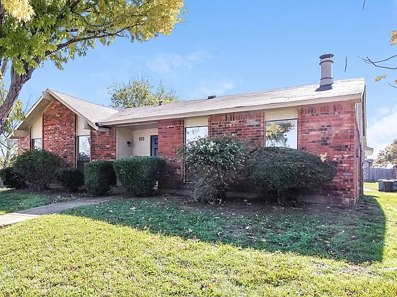 3rd image of 700 Priscilla Ln