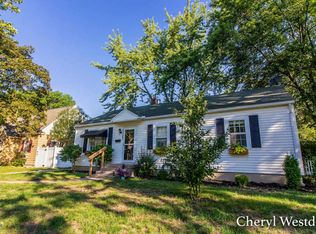 1647 Boston St SE, Grand Rapids, MI