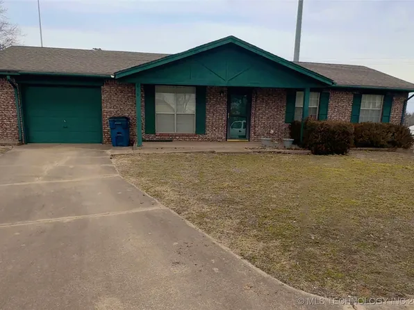 816 Parkview Dr, Cushing, OK 74023