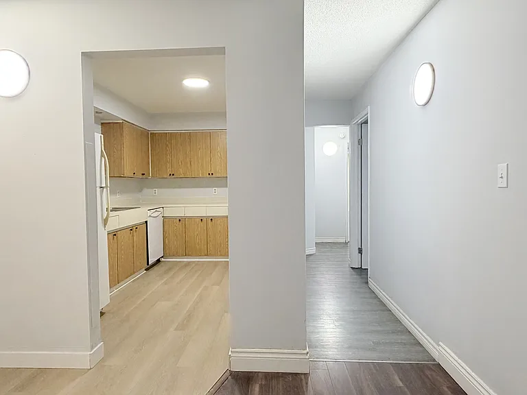 10 Pearl St W #106 — Photo 6
