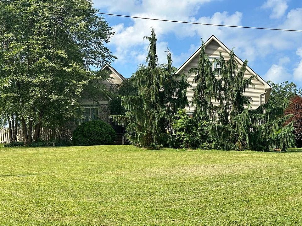 1st image of 37 Wendell Dr