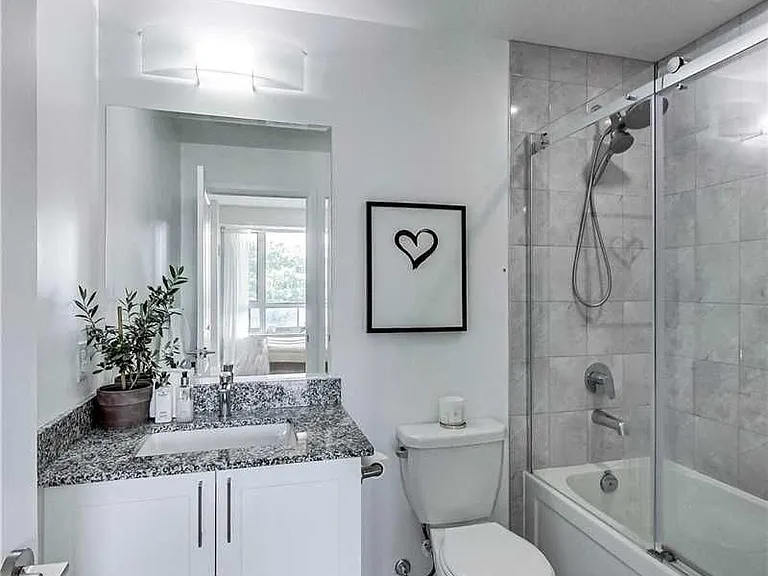 2800 Keele St #304 — Photo 9