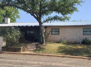 506 W Ollie St, Llano, TX 78643