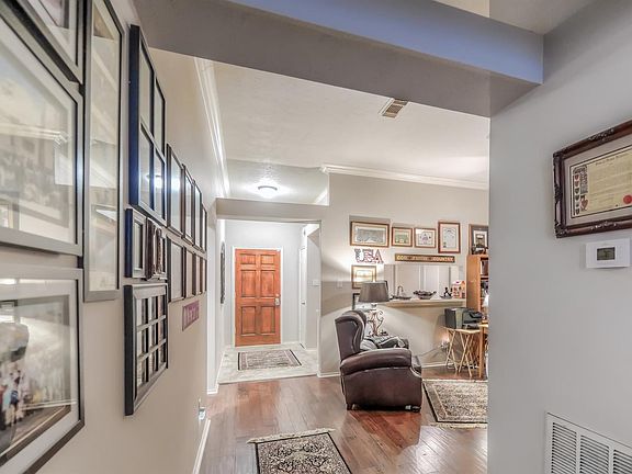 4th image of 3314 Country Meadows Ct