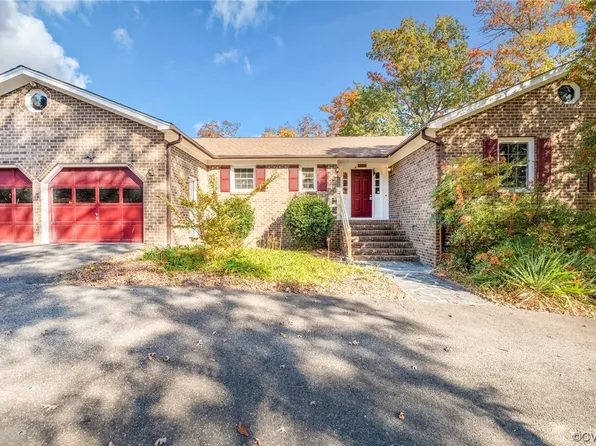 14701 Gimbel Dr, Chester, VA 23836