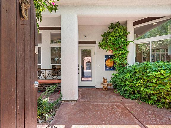 5th image of 54020 Avenida Cortez
