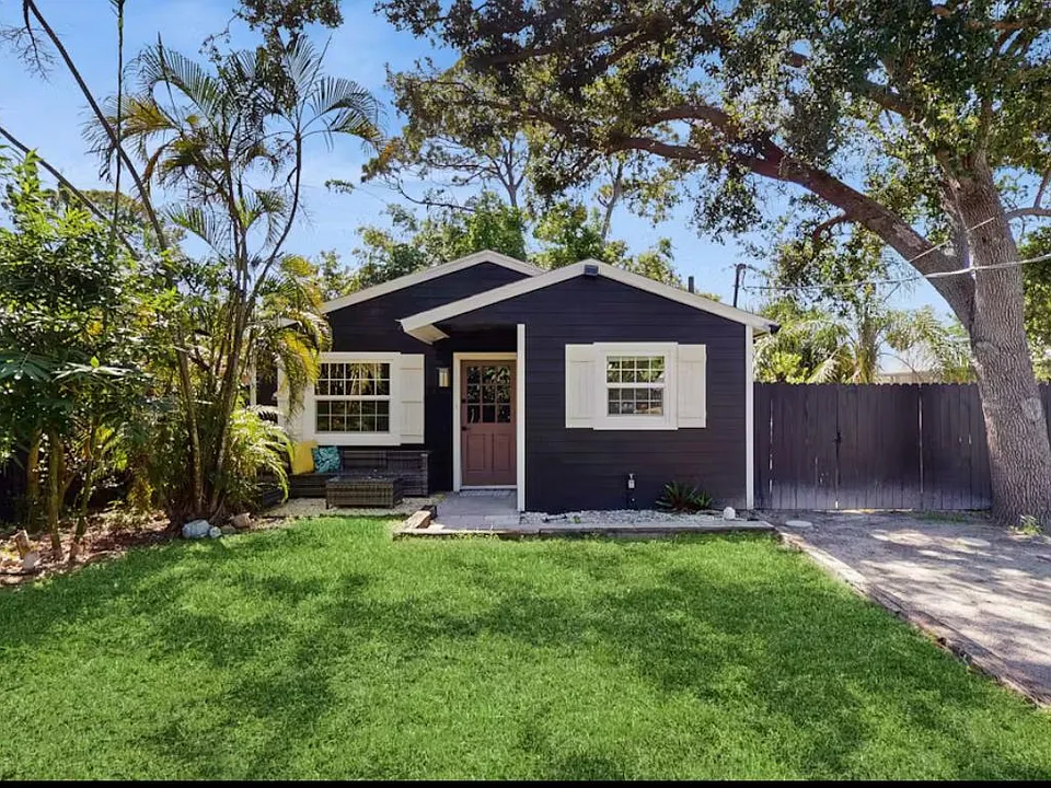 4210 Olive Ave