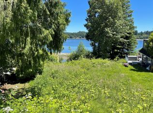 90 E Bahama Dr, Grapeview, WA 98546