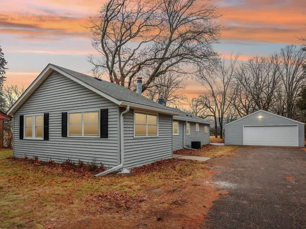 8160 Eastwood Rd, Mounds View, MN 55112