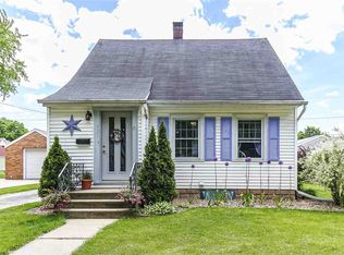 421 Whitney St, Kaukauna, WI 54130