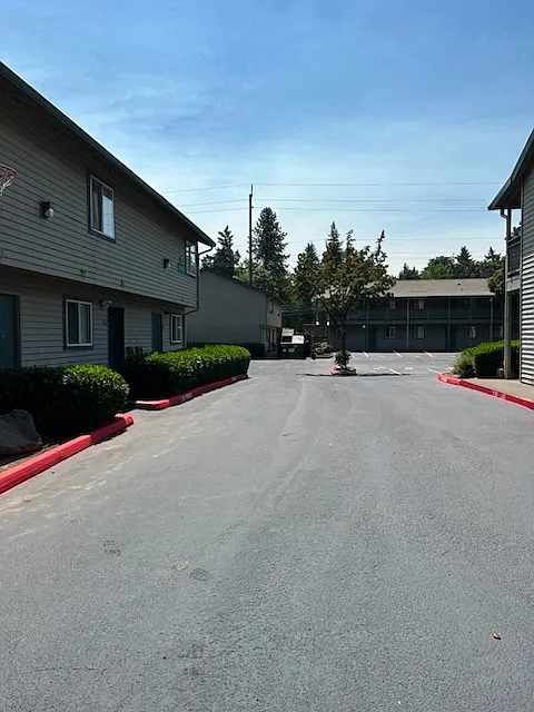 Rockwood Park Apartments — Photo 2
