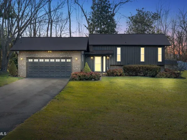 132 Meadow Glade Cir, Kingsport, TN 37663