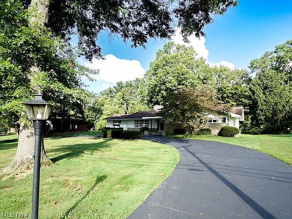 2nd image of 64 Redfern Dr