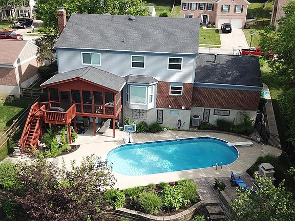 2nd image of 129 Lake Park Dr