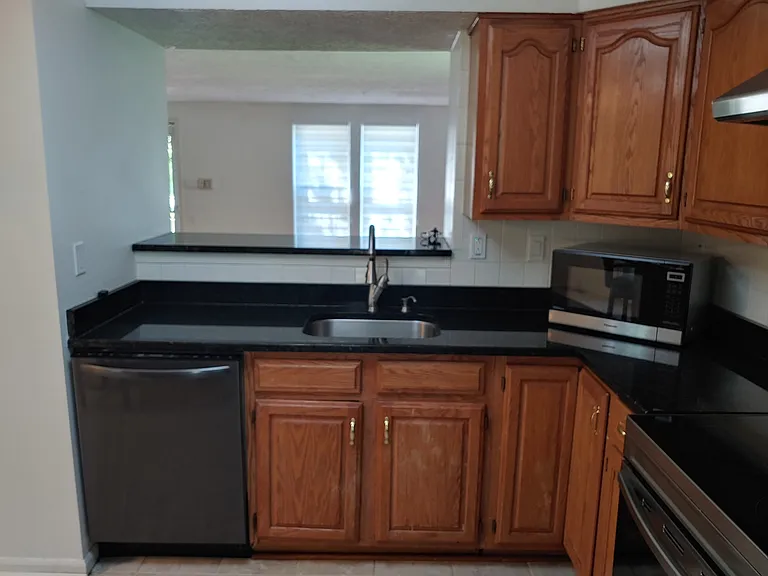8915 Oxley Forest Ct — Photo 8