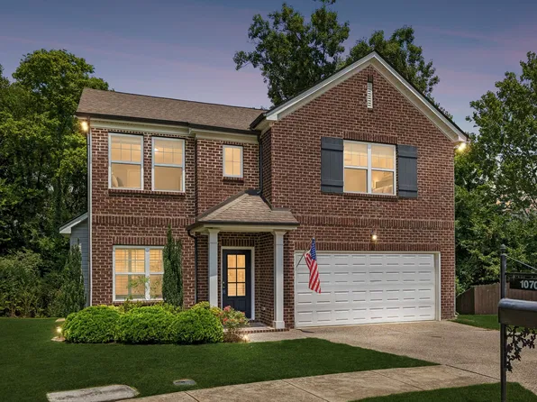 1070 Daniel Ln, Spring Hill, TN 37174