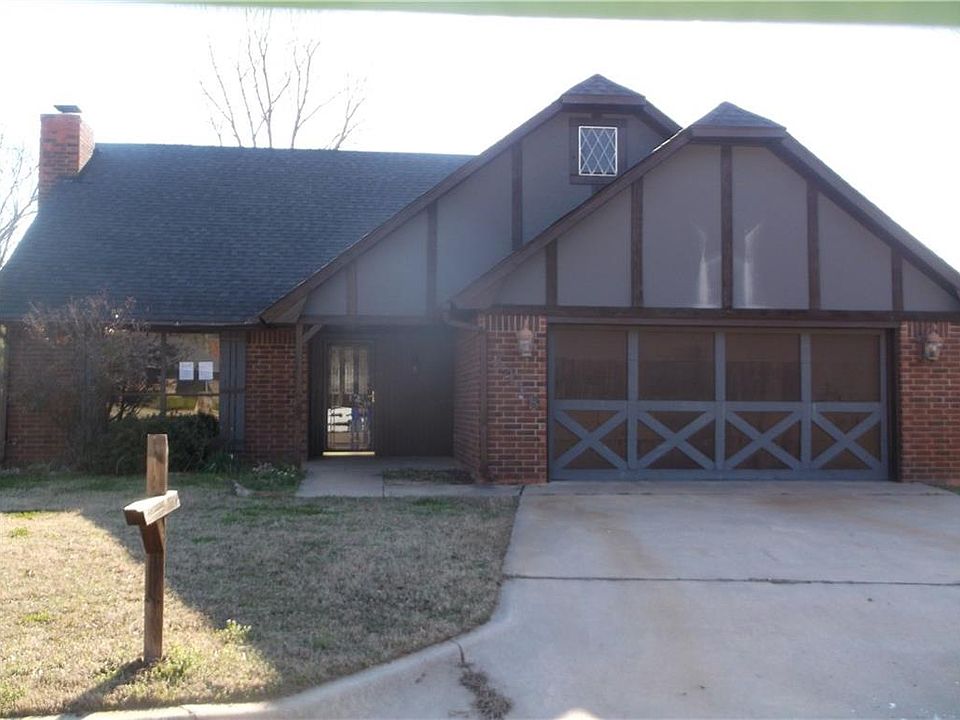 1st image of 2418 Whispering Oaks Dr