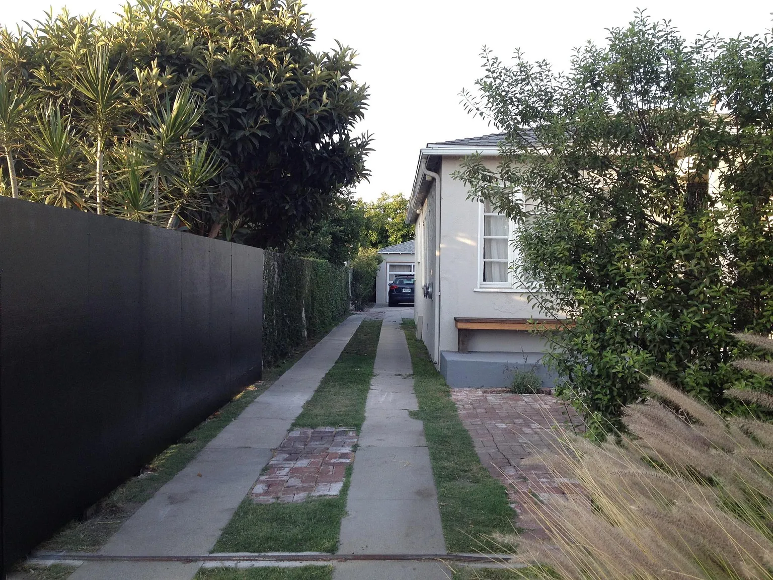 2 bed, 1000 sqft, $4,800 — Photo 3